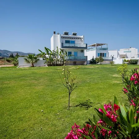 Villa Asteria Pearl 1 With Jacuzzi