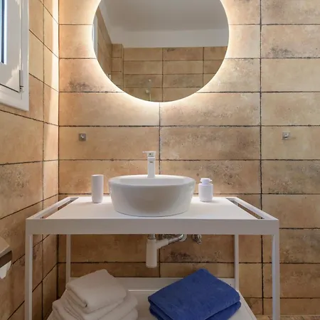 Villa Asteria Pearl 1 With Jacuzzi *