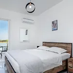 Villa Asteria Pearl 1 With Jacuzzi