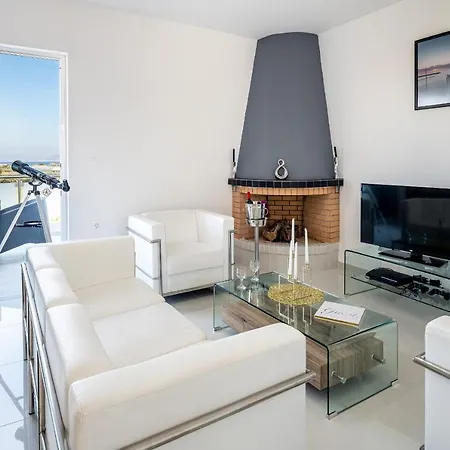 Villa Asteria Pearl 1 With Jacuzzi *