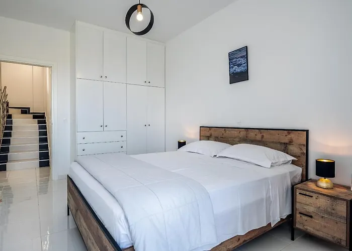 Asteria Pearl 1 With Jacuzzi Tigaki