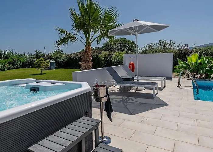 Asteria Pearl 1 With Jacuzzi *